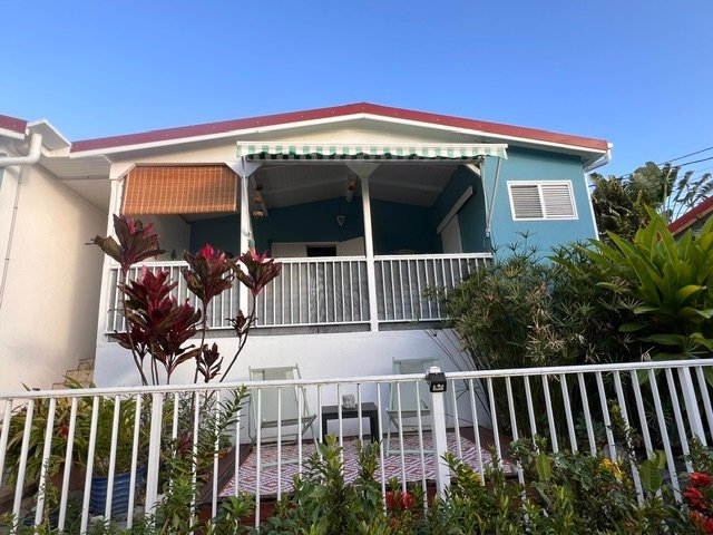 Vue extérieure du studio Marlin, location à Bouillante en Guadeloupe